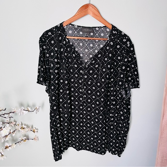 Lane Bryant Printed Short Sleeve Top Size 24 - Picture 2 of 4